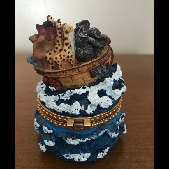 Rare Vintage 1970’s Noah’s Ark Mini Trinket Box - Picture 4 of 8